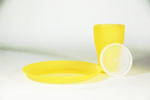 Load image into Gallery viewer, plastic cup with lid and plate yellow
