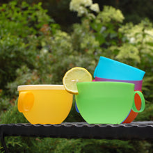 Load image into Gallery viewer, Plastic Coffee Cups With Lids Choose 4, 6 or 8 in 5 Color Choices