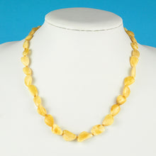 Load image into Gallery viewer, Attractive And Unique Flat Bean Natural White Amber Necklace